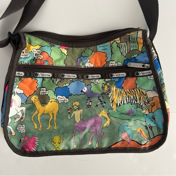 Lesportsac Handbags - Vintage Y2K LeSportsac Multicolor Animal Print Bag